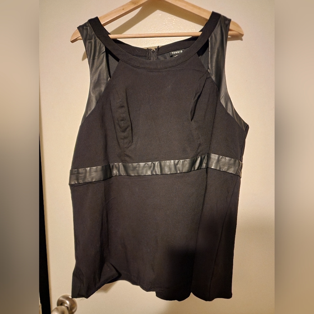 Torrid peplum sleeveless top with faux leather accents size 3x